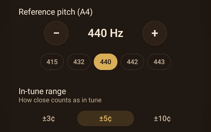 Settings, Reference pitch (A4): minus and plus buttons around 440 Hz, presets 415, 432, 440, 442 and 443 with 440 selected, and the In-tune range choices ±3, ±5 and ±10 cents